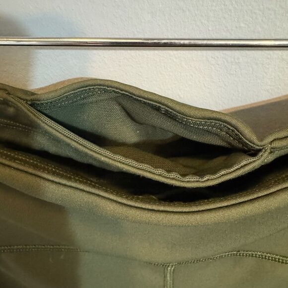 Athleta Ultimate Stash Tight - Picture 7 of 10